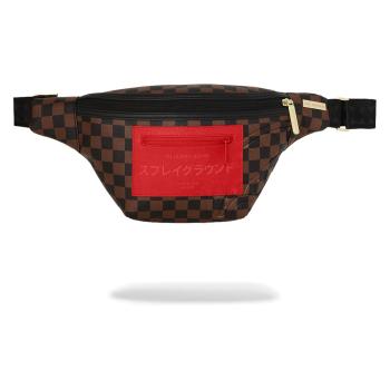 RED REDEMPTION PYRAMID SAVVY CROSSBODY